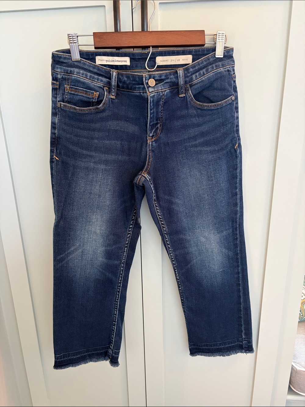 Pilcro and the Letterpress.Dark Indigo Women’s Cropped Jeans with frayed hem